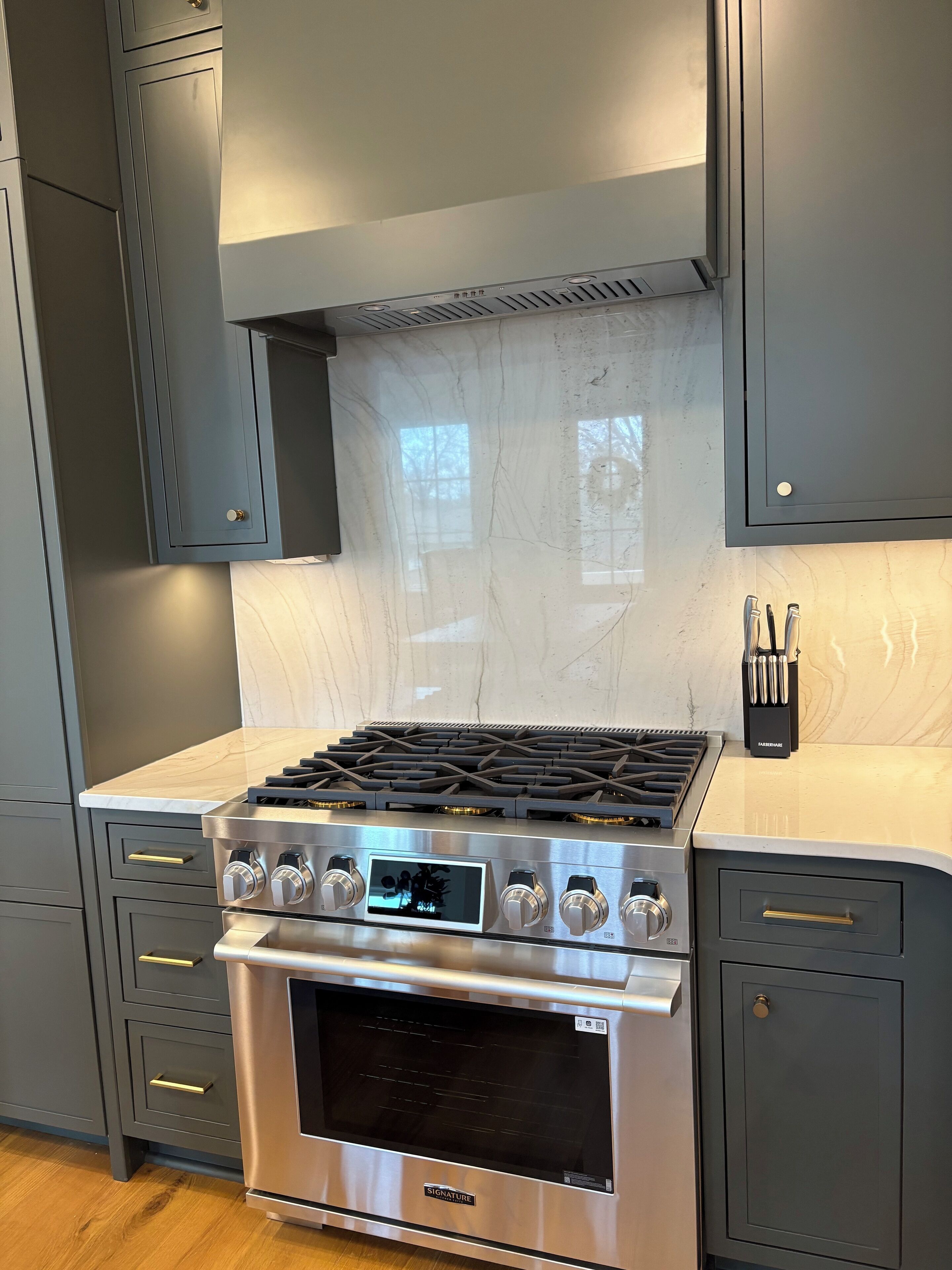 冰箱、微波炉、烤箱、炉灶