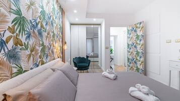 1 habitación, tabla de planchar con plancha, wifi y ropa de cama