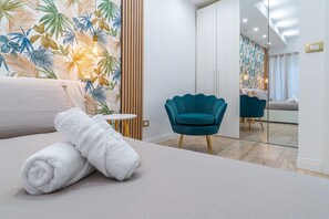 1 habitación, tabla de planchar con plancha, wifi y ropa de cama 