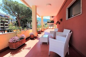 Imagen sin descripción, 3 de 26, botón