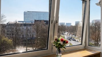 Comfort Room, City View | Interior