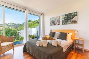 3 bedrooms, iron/ironing board, travel crib, free WiFi - Cape View Villa by Atlantic Holiday (Ponta do Pargo)