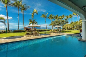 Pool - Beachfront studio in historic Lahaina with lanai views summer deals (Lahaina)