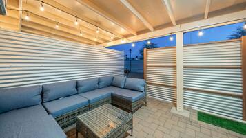 Family House, 3 Bedrooms, Pets Allowed | Terrace/patio
