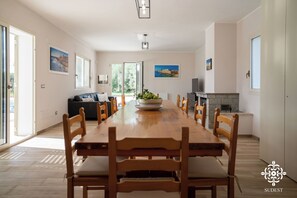 Villa, vue sur le jardin | Aire de séjour