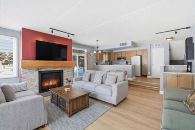 Ground Floor Ski In/Out to Silver Bullet Express