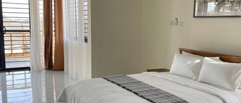 4 habitaciones, tabla de planchar con plancha y wifi gratis