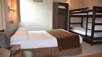 Chambre Quadruple Supérieure | Wi-Fi gratuit