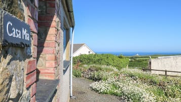 Khuôn viên nơi lưu trú