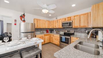 Familjehus - 3 sovrum - icke-rökare - husdjur tillåtna | Eget kök