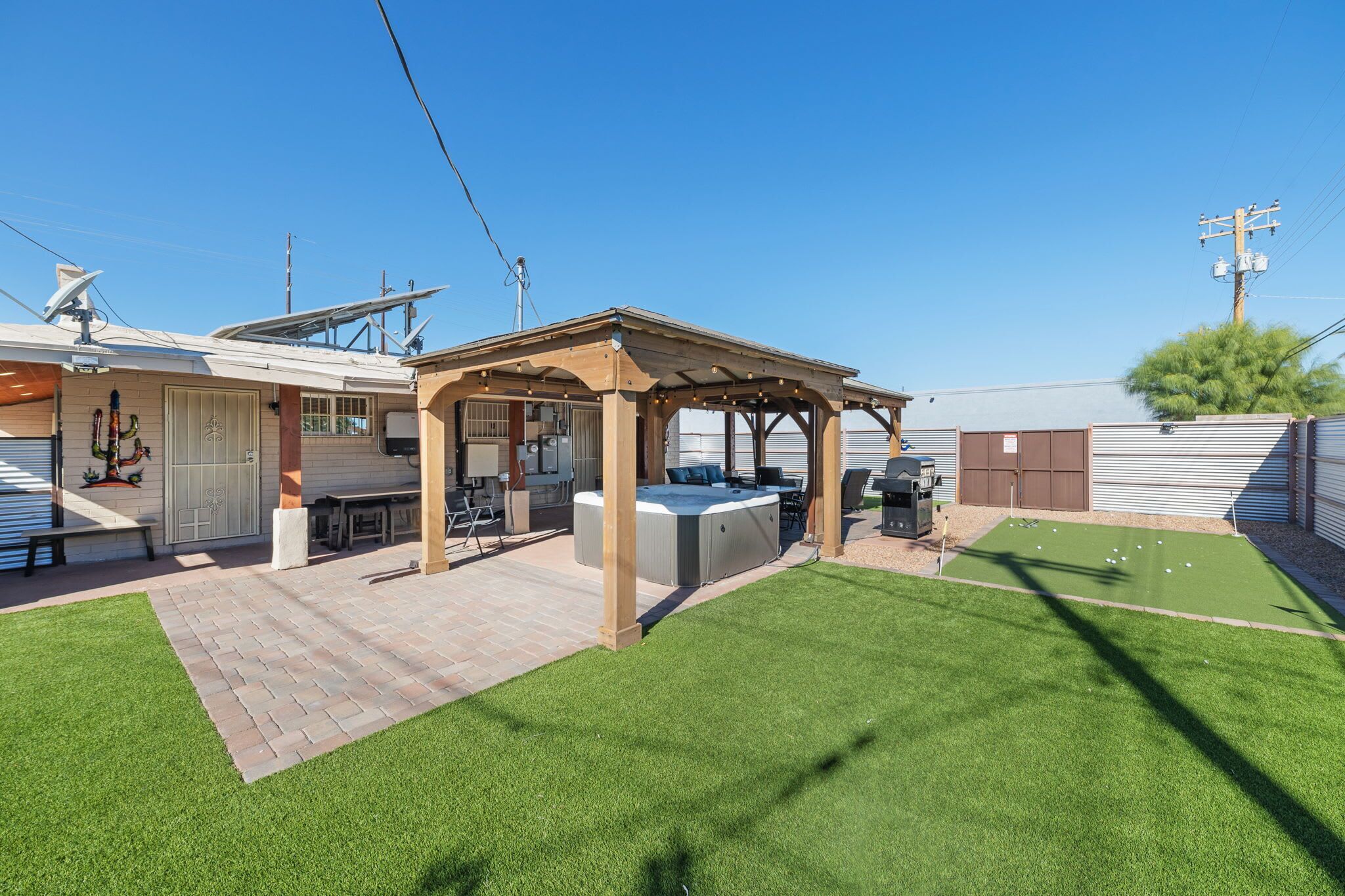 Familienhaus, 3 Schlafzimmer, Nichtraucher, Haustiere gestattet | Speisen im Freien