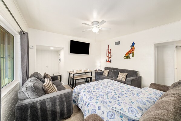 Family House, 3 Bedrooms, Non Smoking, Pets allowed