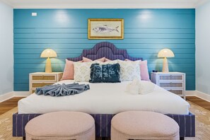 6 bedrooms, desk, iron/ironing board, travel cot - Bradenton Beach Club - Poolside + Estate Bunkroom (Bradenton)