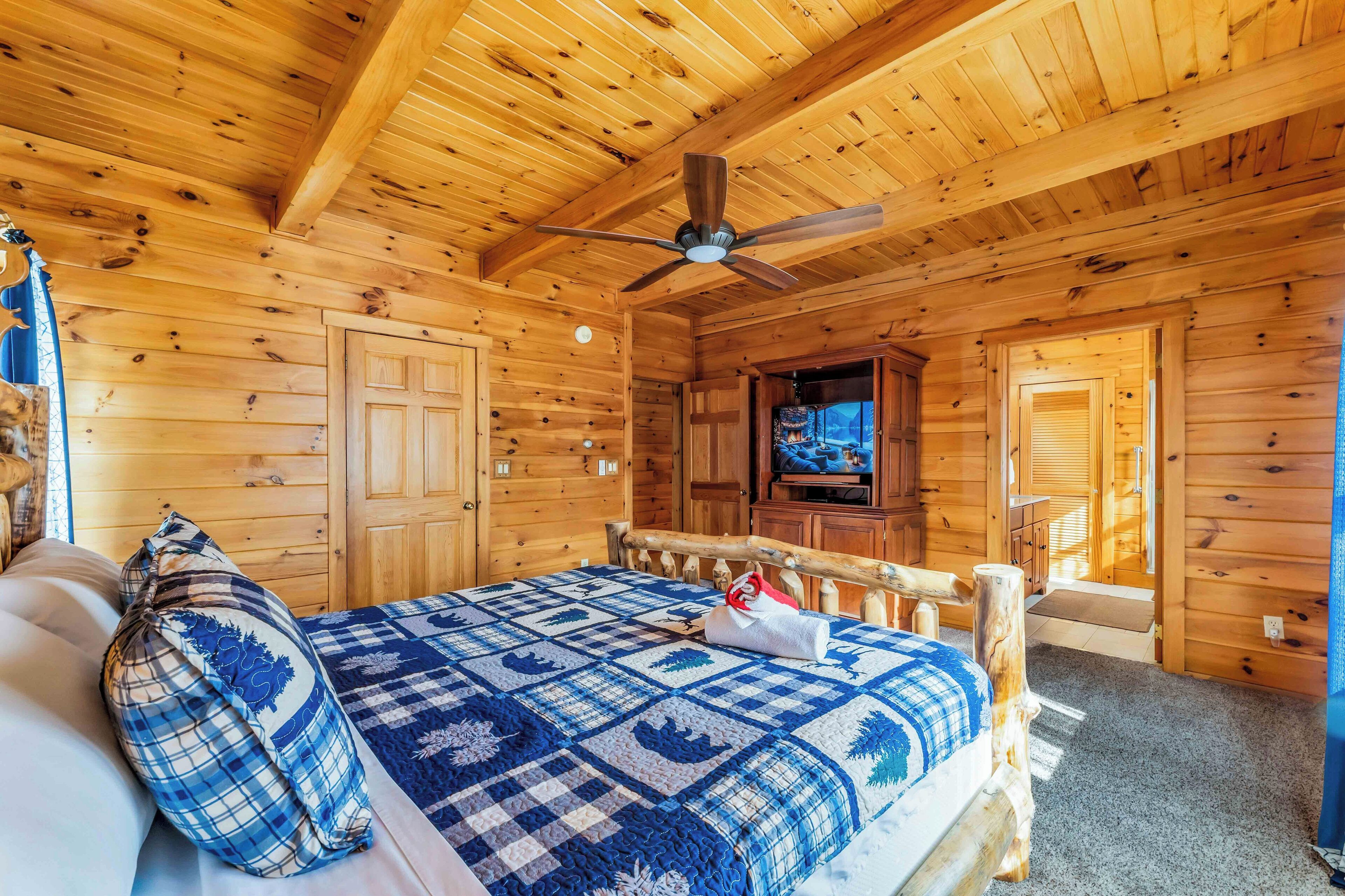 3 多间卧室、熨斗/熨衣板、WiFi、床单