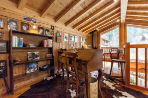 Interior - Authentic Chalet in Chamonix-Mont-Blanc (Chamonix-Mont-Blanc)