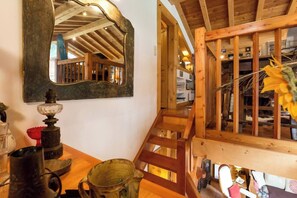Interior - Authentic Chalet in Chamonix-Mont-Blanc (Chamonix-Mont-Blanc)