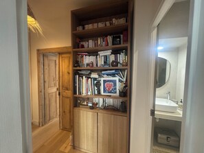 Shower, hair dryer, towels - Bright Apartment & Balcony - Old Nice & Sea (Nice)