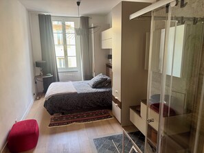 2 bedrooms, iron/ironing board, WiFi, bed sheets - Bright Apartment & Balcony - Old Nice & Sea (Nice)