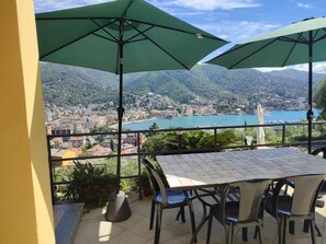 Unclassified image, 3 of 13, button - Cozy apartment with large terrace overlooking the sea (Rapallo)