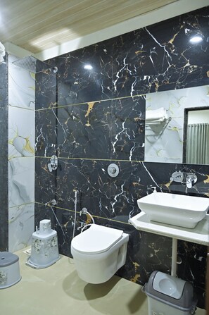 Deluxe Double Room, Balcony - SHREE MAHALAXMI INN  (Dahod)