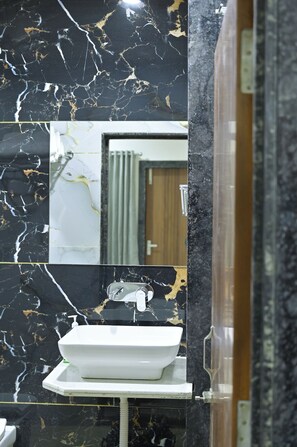 Deluxe Double Room, Balcony | Bathroom - SHREE MAHALAXMI INN  (Dahod)