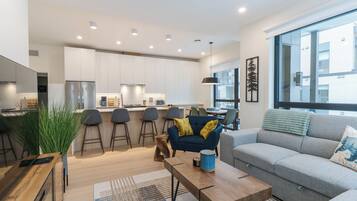 Leilighet – deluxe, fjellutsikt | Oppholdsområde