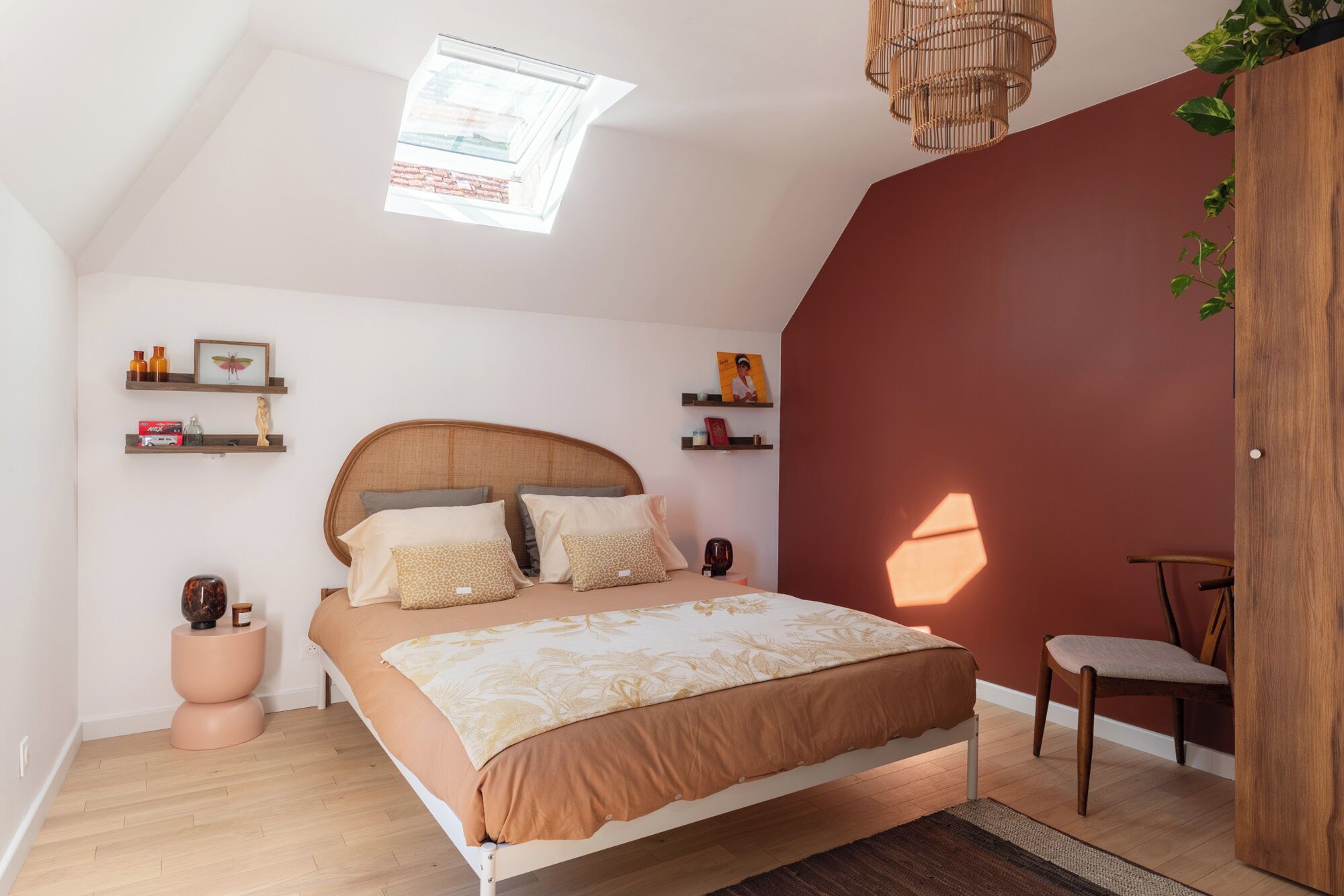 3 quartos, ferros/tábuas de passar roupa, Wi-Fi, roupa de cama