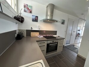 Fridge, microwave, oven, stovetop - Naturiste Cap d'Agde Port Ambonne 321 (Agde)