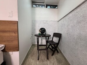 Classic Studio | Blackout curtains, iron/ironing board, free WiFi, bed sheets - Carriqui Underground  (Pereira)