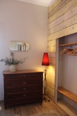 Interior - Provencal house with heated pool between Luberon & Alpilles - absolute calm (Cheval-Blanc)