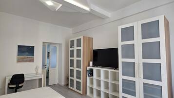 1 camera, ferro/asse da stiro, Wi-Fi, lenzuola