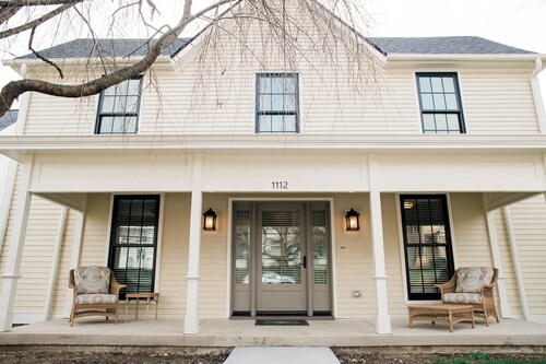 The Neal House: Charming & Historic 3 Bedroom House