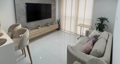 Excellent brand new apartment, well located, very comfortable. Comfortable