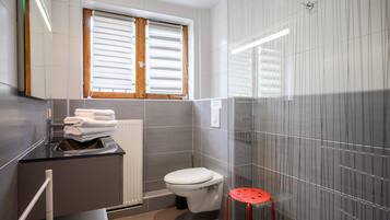 Douche, serviettes fournies