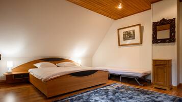 2 chambres, fer et planche à repasser, Wi-Fi, literie fournie