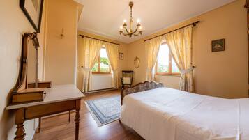 2 chambres, fer et planche Ă repasser, Wi-Fi, draps fournis