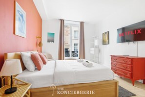 2 bedrooms, desk, iron/ironing board, WiFi - Luxe & terrasse privée -  2BR/6P - Paris Centre (Paris)