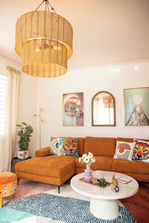 Smart TV - Casa Luz 2A Beautiful 3/3 with Terrace/Lots of Space Great Location (San Juan)