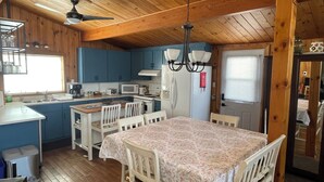 Dining - Peaceful riverside cottage-Tranquil views & private outdoor space (Tweed)
