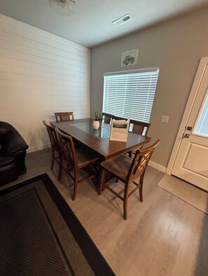 Dining - Trails, skiing, biking, hiking, and more! (Cedar City)