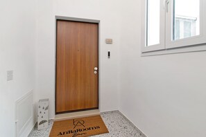 Interior - Room 3 - Anita Rooms Bari (Bari)