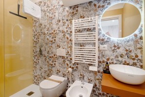 Shower, hair dryer, towels - Room 3 - Anita Rooms Bari (Bari)