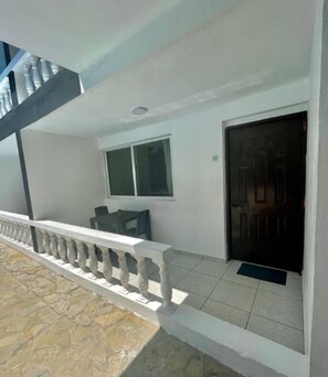 Outdoor dining - Comfortable 2BR • Walk to Beach • WiFi • Pool • AC (Cabarete)