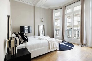 3 bedrooms, iron/ironing board, travel crib, WiFi