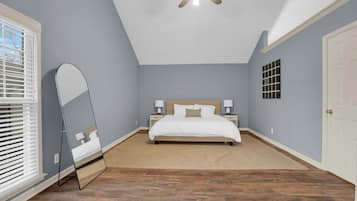 4 quartos, ferros/tábuas de passar roupa, Wi-Fi, roupa de cama