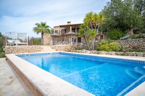 Pool - Villa 'Finca El Colibri' with Mountain View, Wi-Fi and Air Conditioning (Manacor)