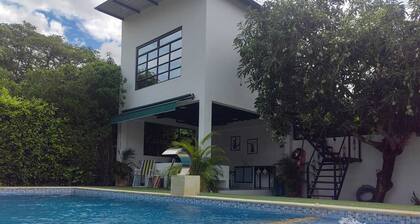 Oporto Cabin (Pool, BBQ) Relax and enjoy nature.