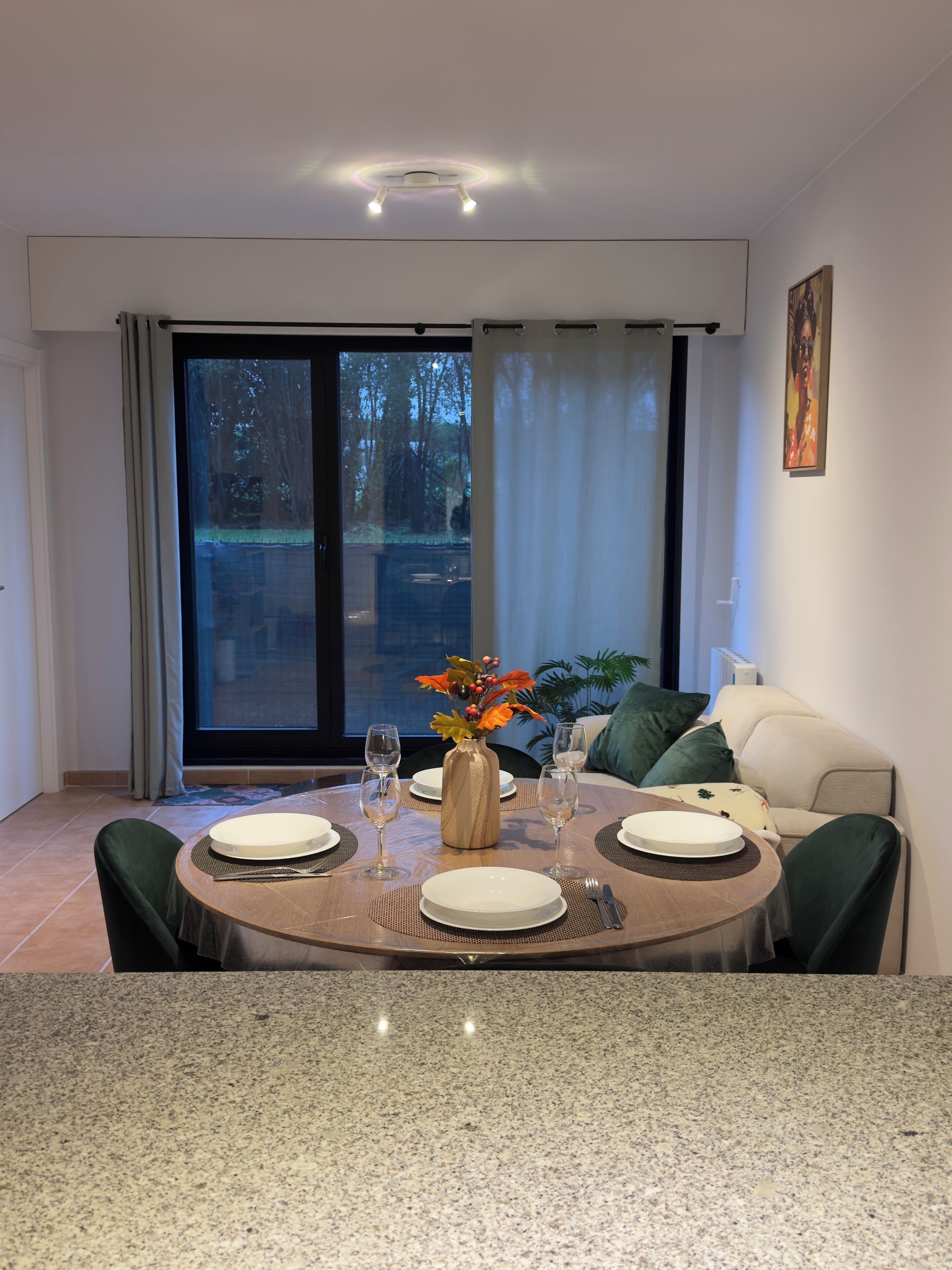 Piso En Ares A 400m De La Playa Con Jardín Privado Y Garaje Incluido. - Ares