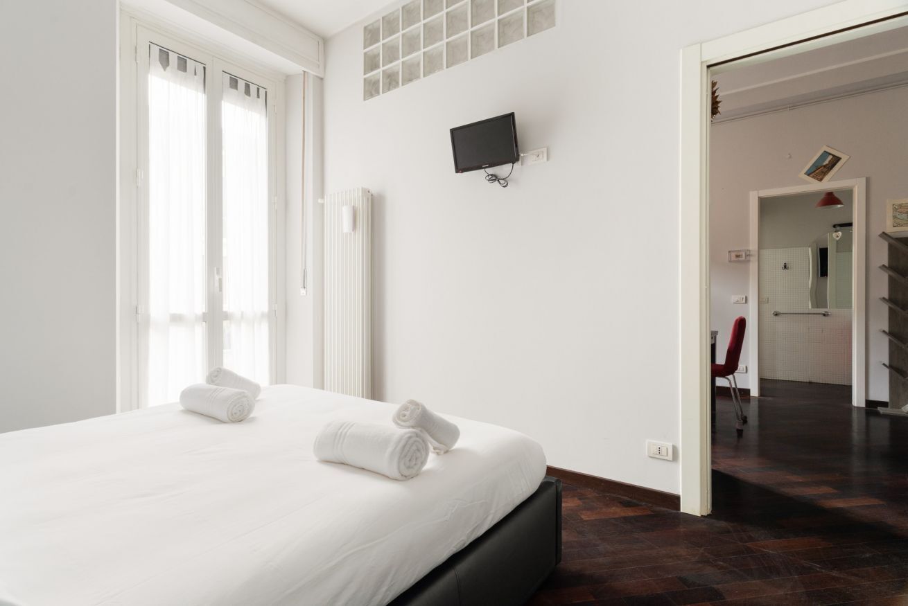 2 chambres, fer et planche à repasser