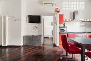 Kühlschrank, Mikrowelle, Toaster